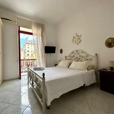 فندق مبيت وإفطار Family Relax Caracciolo *